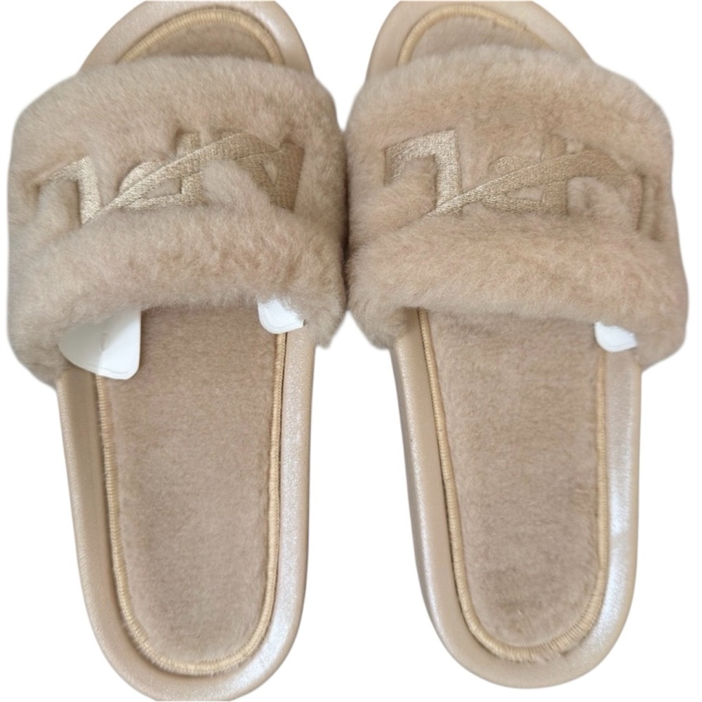 NEW NWT APL shearling Cozy Champagne Slide Sandals 9